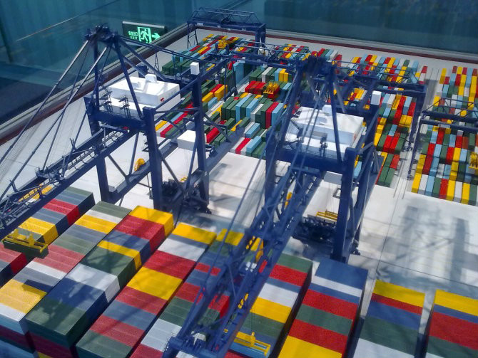 如皋市港口集装箱堆场